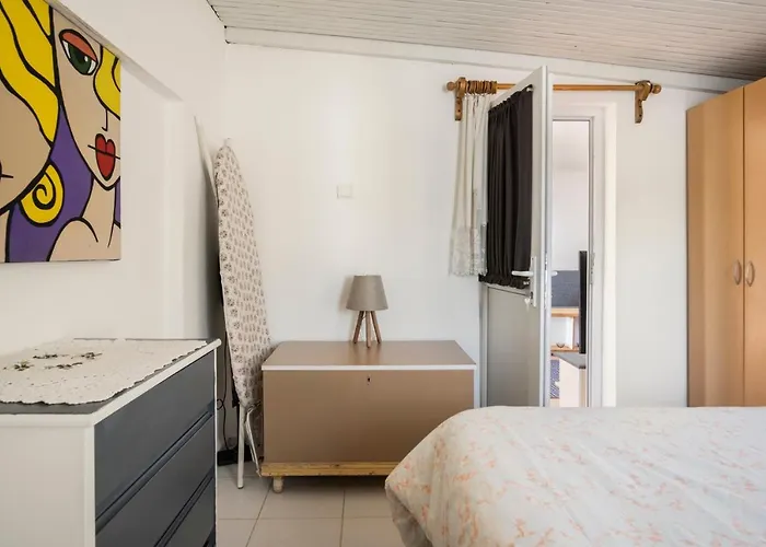 Central, Cozy, 15 Min Walk To The Beach, Fast Wi-fi, Free Parking, 4ppl Αλικαρνασσός