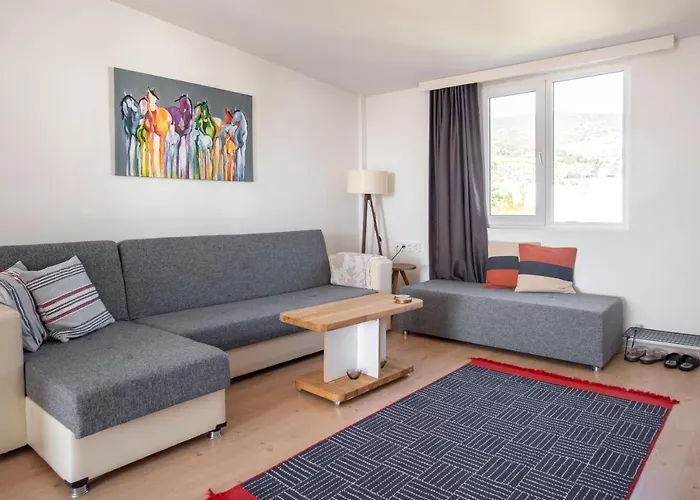 Central, Cozy, 15 Min Walk To The Beach, Fast Wi-fi, Free Parking, 4ppl Appartement